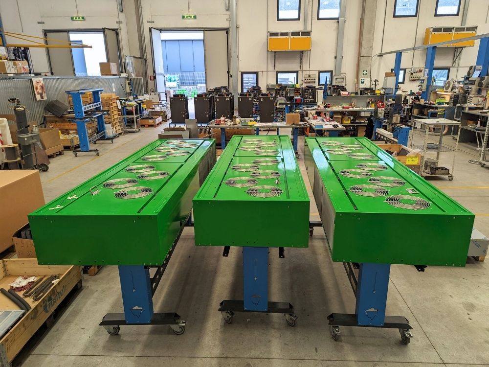 Discover custom solutions like Refrind OEM Solutions Systems. Designed and manufactured for your company's environments.