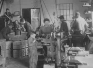 Progettiamo soluzioni per la gestione del freddo industriale: sistemi di pressurizzazione, condizionatori, refrigeratori e raffreddatori industriali.